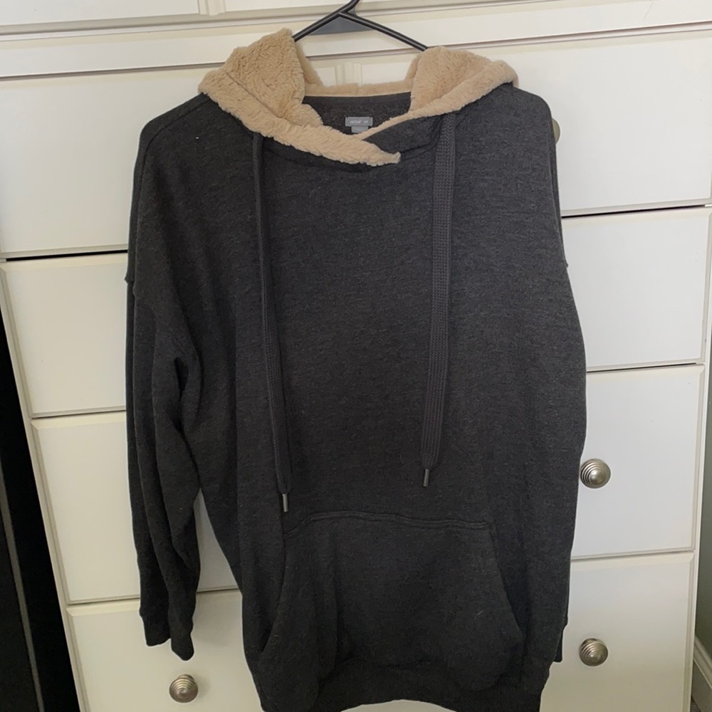American Eagle sweatshirt